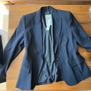 Theory Gabe blazer in urban fabric, uniform (navy) color. Brand new with tags!